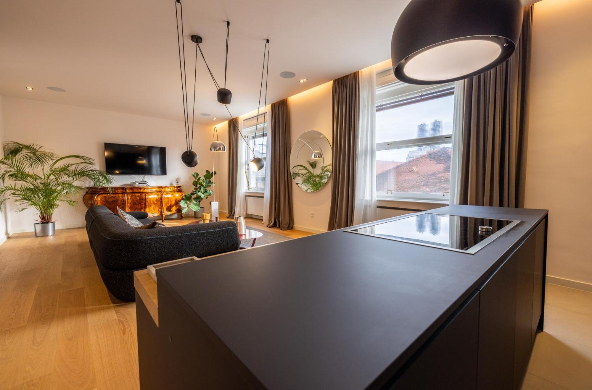 Main Square Luxury Apartment View Central Residence Zagreb Exterior photo